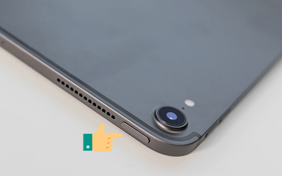 Nhấn và giữ nút nguồn thay vì nút Home như các thiết bị trước đây