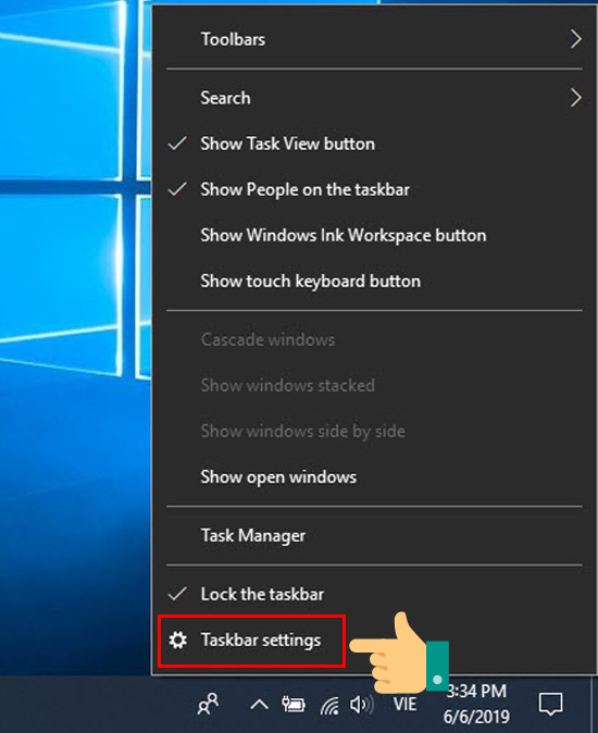  chọn Taskbar settings