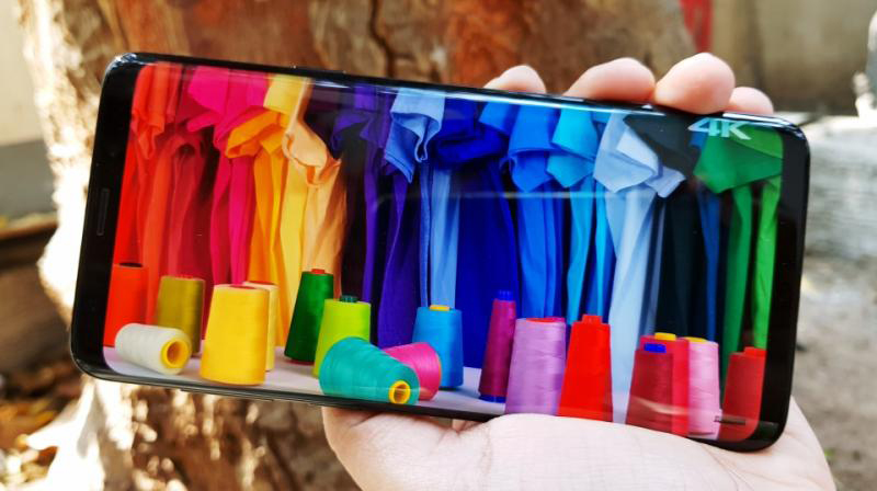LTPS LCD là gì?