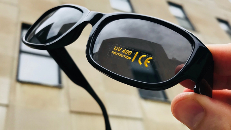 Kiểm tra thông số chống tia UV400 của mắt kính