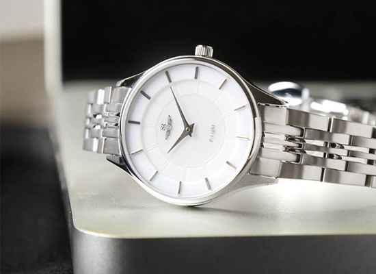 SR Watch chỉnh chu trong từng chi tiết