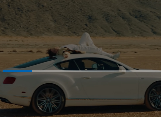 Chờ ứng dụng cắt thành công video, sẽ có thanh chạy trên màn hình, bạn để ý thanh chạy xong rồi vào thư mục vừa lưu kiếm video đã cắt nhé.