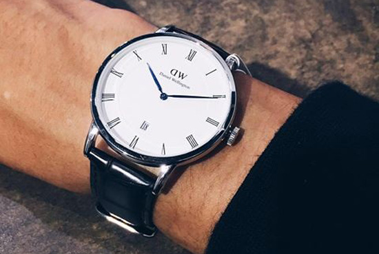 H&igrave;nh dạng mặt đồng hồ