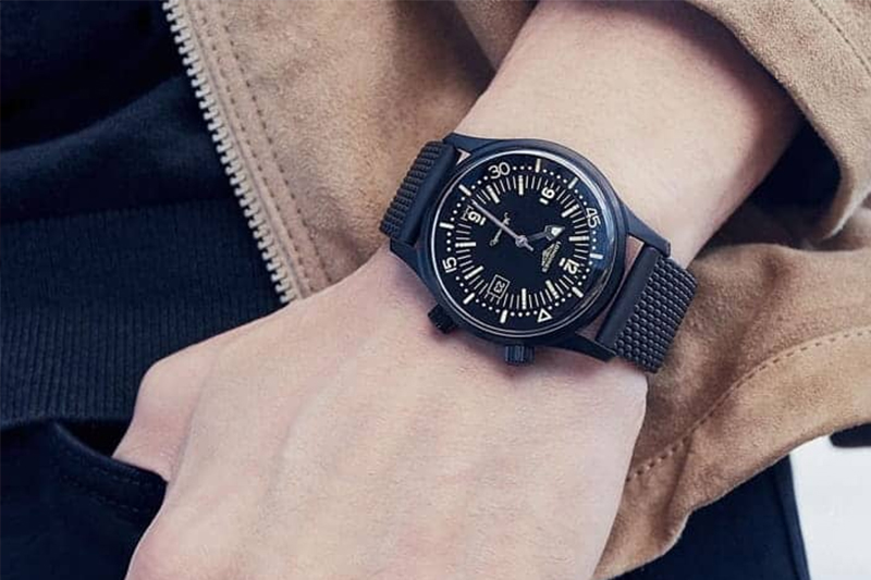 nen-deo-dong-ho-long-hay-chat-nhu-the-nao-la-vua-3