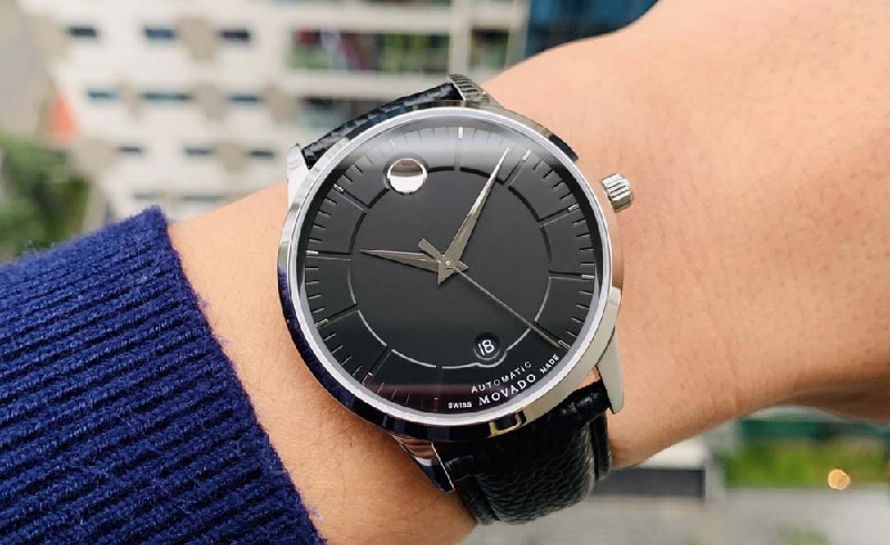 Kiểm tra mặt kính đồng hồ