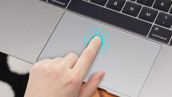 Minh họa c&aacute;ch sử dụng Force Touch trackpad.