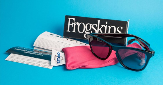 Cách nhận biết mắt kính Oakley hàng xịn, chính hãng