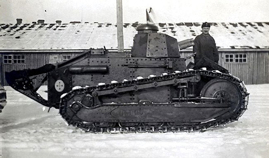 tim-hieu-ve-dong-ho-tank-watch-va-dong-san-pham-bi