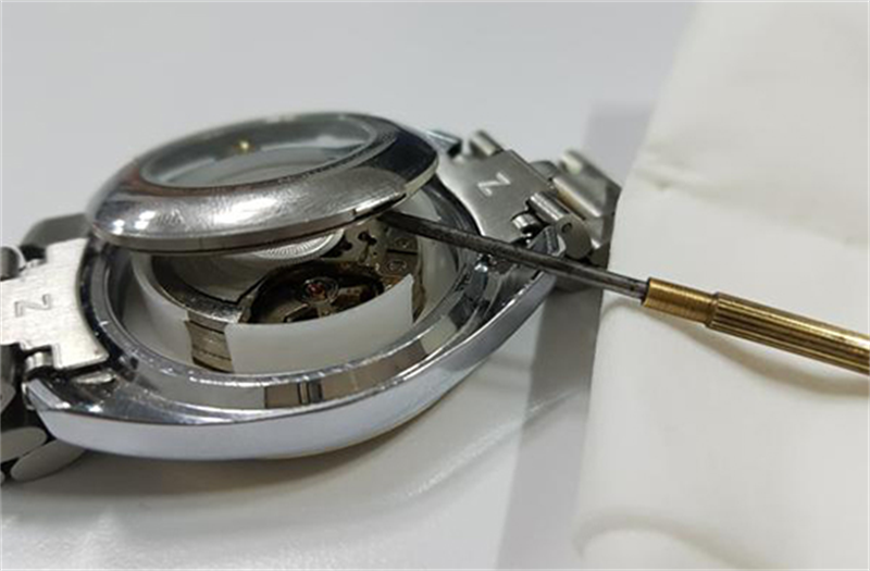 Th&aacute;o d&acirc;y v&agrave; th&aacute;o nắp đ&aacute;y