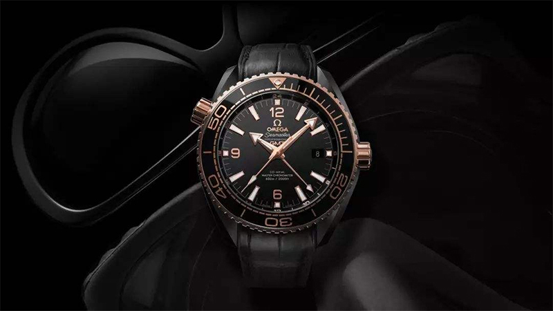 Kh&ocirc;ng để đồng hồ v&agrave;o nước