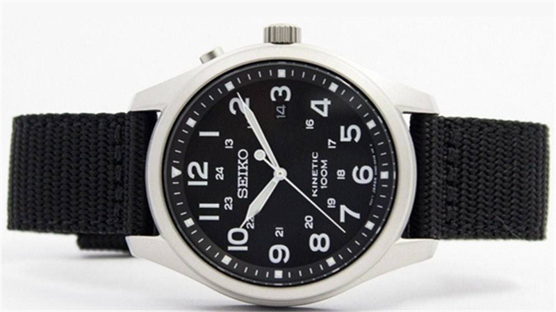 Seiko SKA727