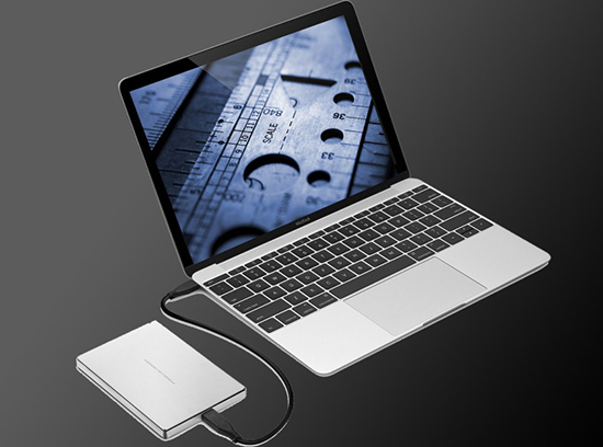 Kết nối ổ cứng bên ngoài thông qua kết nối USB.