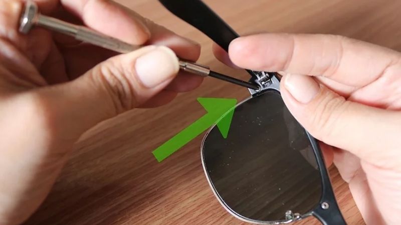 Cách thay tròng kính mát đơn giản, nhanh chóng tại nhà mà bạn nên biết