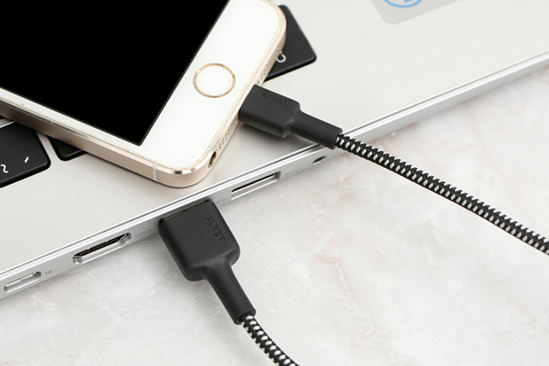 C&aacute;p sạc Aukey gi&uacute;p thiết bị của bạn sạc đầy pin một c&aacute;ch nhanh ch&oacute;ng