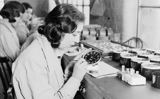 Radium l&agrave; một chất ph&oacute;ng xạ cực k&igrave; độc hại g&acirc;y ra c&aacute;c bệnh nan y đối với con người