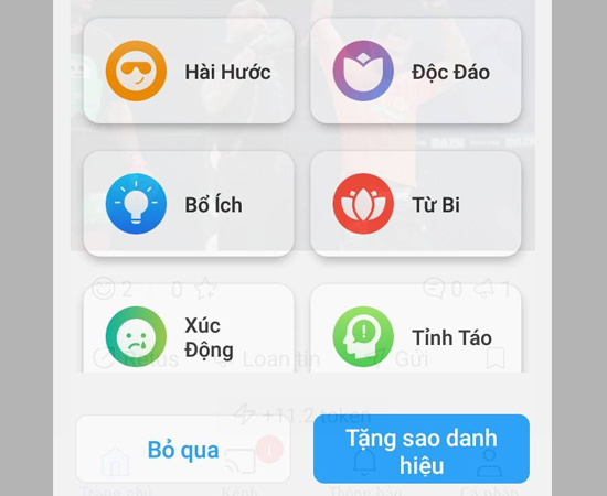 Bên cạnh đó bạn có thể tương tác tích cực hoặc tặng Token cho bạn bè thông qua biểu tượng hình ngôi sao ở dưới mỗi bài viết.