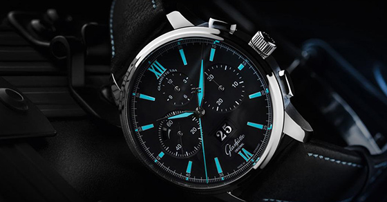 Cách sạc và những lưu ý khi sạc dạ quang trên đồng hồ đeo tay