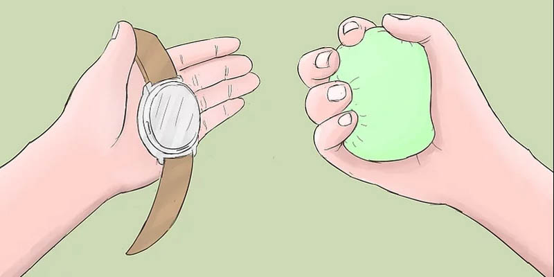 chuẩn bị b&oacute;ng cao su mềm c&oacute; độ đ&agrave;n hồi cao