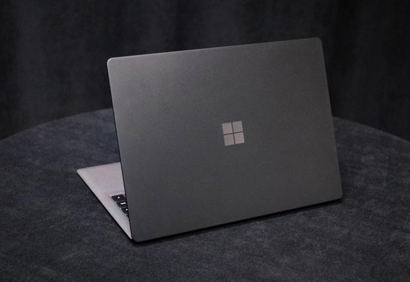 Máy tính xách tay có cấu hình cao như đồ họa rời, RAM lớn và bộ xử lý mạnh