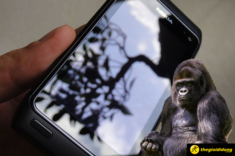 Gorilla Glass 3 giảm 40% vể xước có thể nhìn thấy