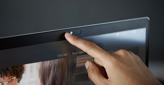 Nút gạt tắt camera có công dụng như thế nào?