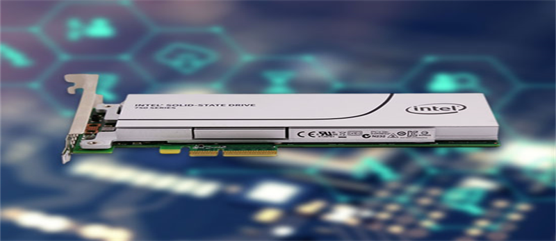 +PCIe Add-in Card (AIC): được cắm vào máy tính qua khe PCI Express vốn được dùng để kết nối card đồ họa. Cho nên những ổ SSD dạng này thường có tốc độ truy xuất dữ liệu cực nhanh. Và chúng có thể chỉ sử dụng được trên máy bàn do những ổ AIC cần được cắm vào một khe PCIe x4 hoặc x16.