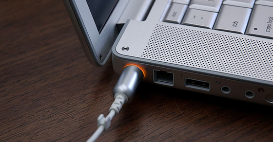 Có thể sạc pin laptop bằng USB-C được không?