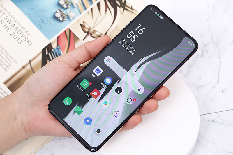 Ưu điểm của màn hình Sunlight AMOLED là gì?