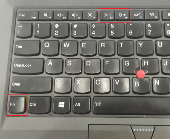 Dùng tổ hợp phím FN + nút điều chỉnh độ sáng (tùy vào dòng máy có nút vật lý khác nhau).