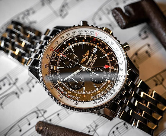 Xuất sứ thương hiệu đồng hồ Aviator