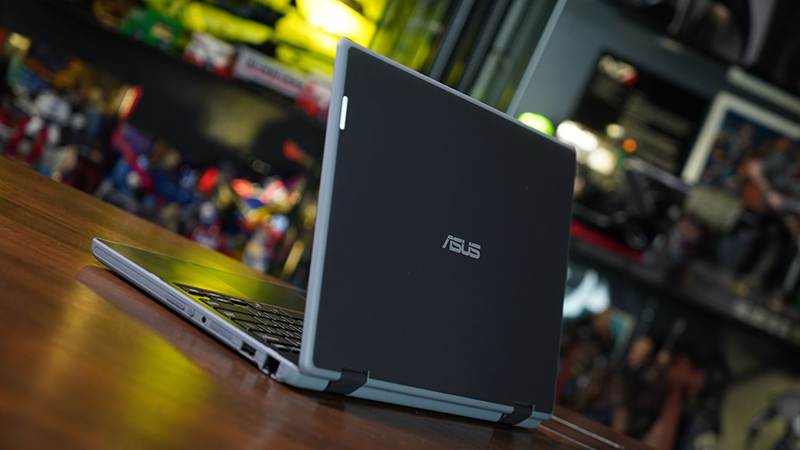 Nên chọn laptop có SSD tối thiểu 256 GB, và có thể nâng cấp nếu cần thiết sau này