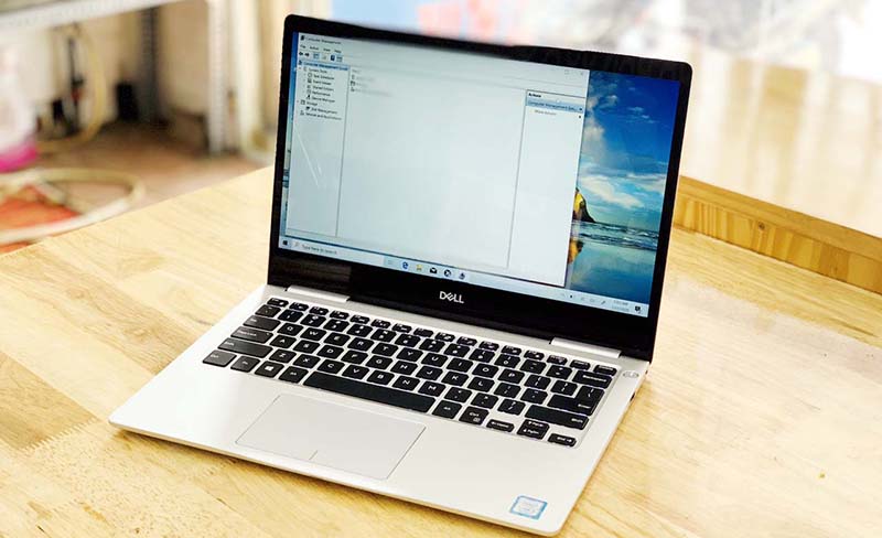  Dell Inspiron 7373 với CPU Core i5 mạnh mẽ và cùng với RAM 8GB