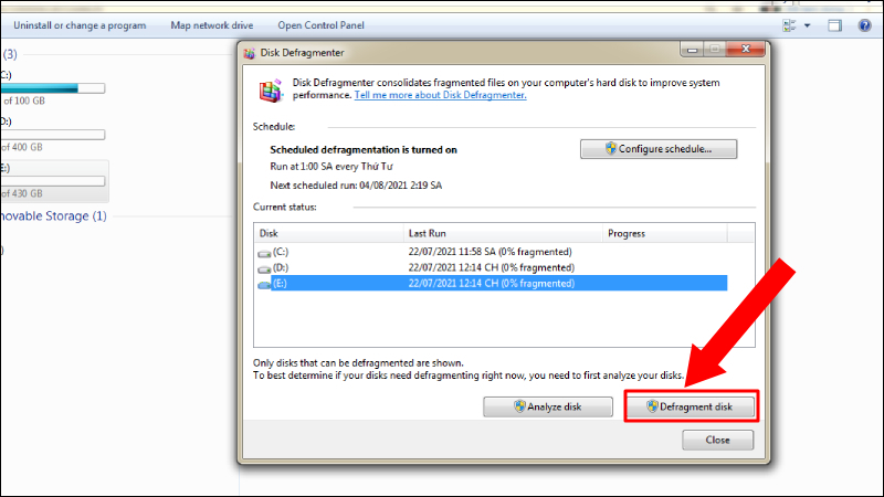 Chọn Defragment disk để bắt đầu chống phân mảnh