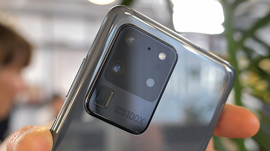 Sự n&acirc;ng cấp vượt trội về camera