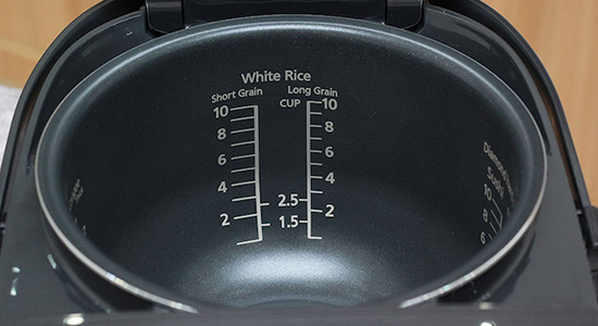 C&aacute;c loại chất liệu l&ograve;ng nồi cơm điện: Ưu, nhược điểm của từng loại