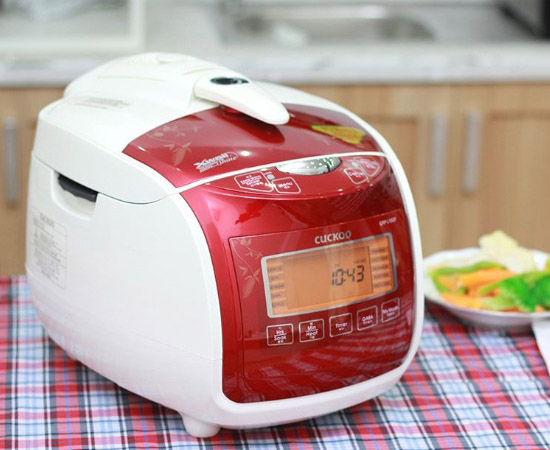 N&ecirc;n mua loại nồi cơm điện n&agrave;o