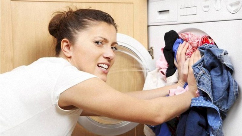 Máy giặt kêu to và rung lắc mạnh? Nguyên nhân, cách khắc phục tại nhà Máy giặt kêu to và rung lắc mạnh? Nguyên nhân, cách khắc phục tại nhà