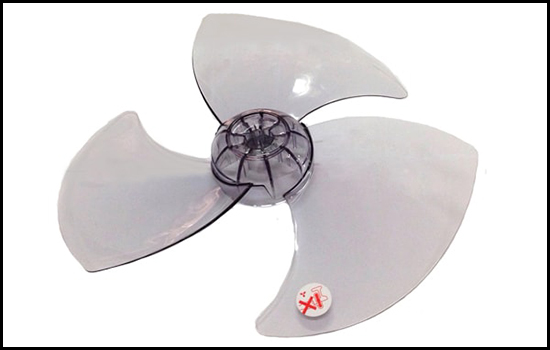 Quạt 3 c&aacute;nh thường rất phổ biến