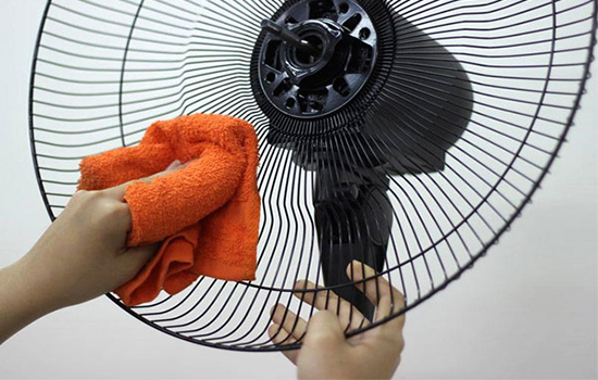 Vệ sinh quạt định kỳ