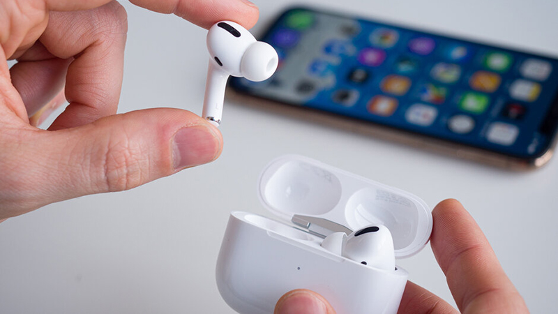 AirPods Pro có xếp hạng chống nước IPX4