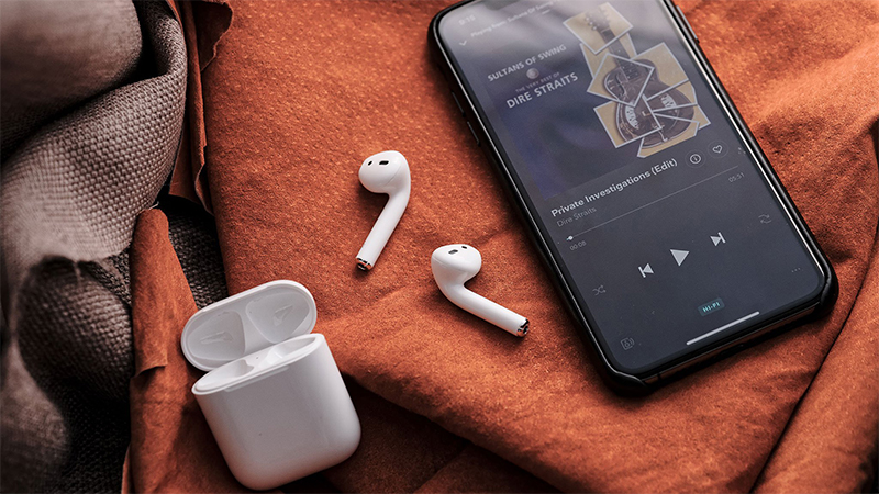 AirPods 1 và 2 đều không có khả năng chống nước