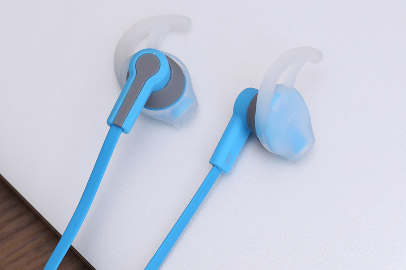 Tai nghe nhét tai Kanen S40 có thiết kế bắt mắt, cá tính và năng động