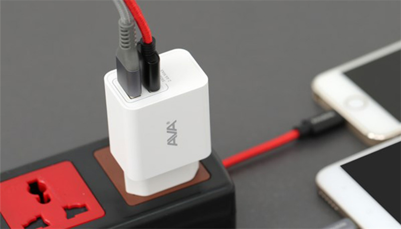 2 cổng sạc tiện lợi