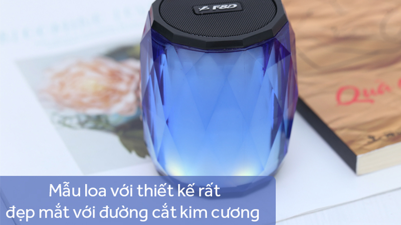 Loa Bluetooth Fenda W8 thu h&uacute;t người d&ugrave;ng bởi đường cắt kim cương