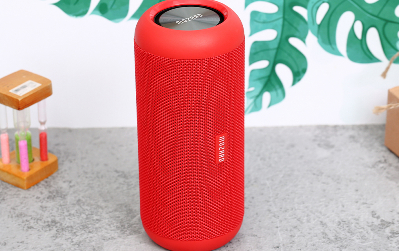 Thiết kế hình trụ gọn gàng, kết cấu chắc chắn