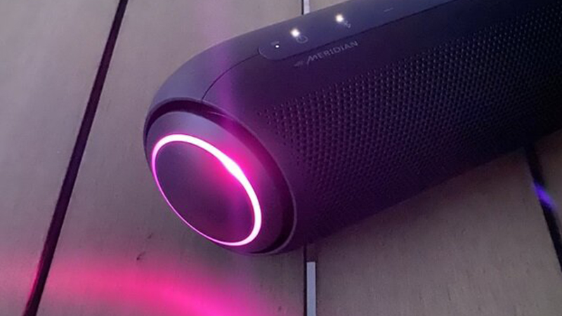 Chromecast giúp loa có thể hoạt động tốt với các thiết bị điện tử