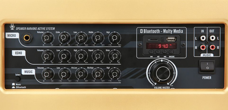 N&uacute;t bấm v&agrave; m&agrave;n h&igrave;nh của loa