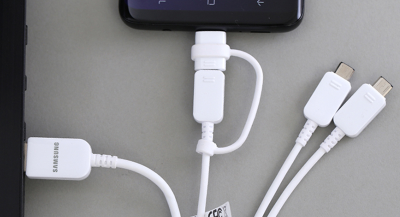 Đế sạc kh&ocirc;ng d&acirc;y Samsung với c&aacute;c kiểu d&aacute;ng nhỏ gọn, mỏng nhẹ