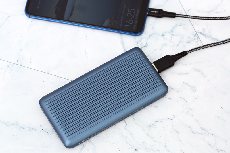 Vỏ bọc ngo&agrave;i bằng hợp kim nh&ocirc;m bền bỉ