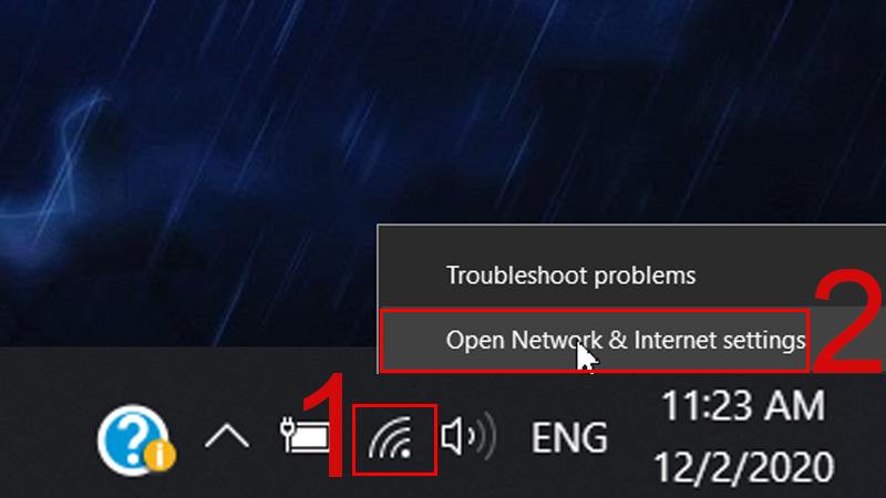 Click chuột phải vào biểu tượng kết nối mạng rồi chọn “Open Network And Sharing Center”
